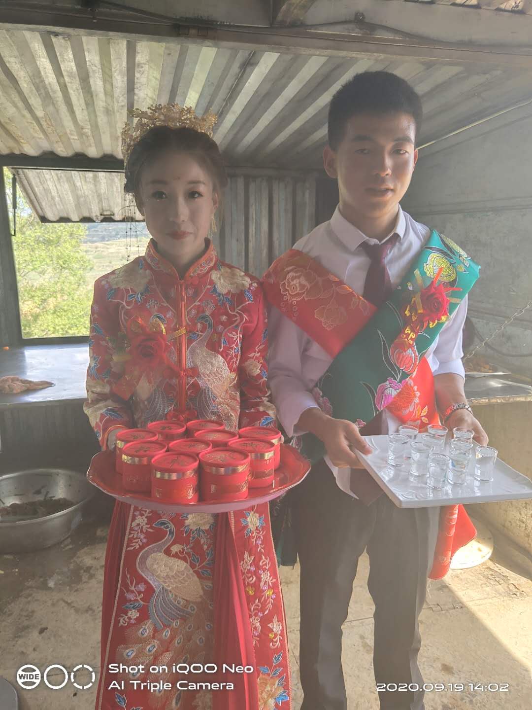 甘肃华池县小山村 祝新娘新郎百年好合