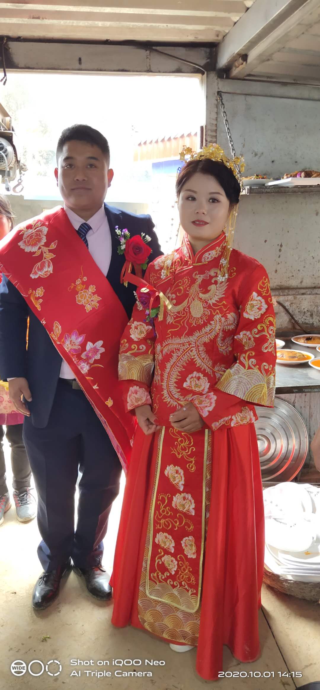 甘肃南梁小河子沟祝新郎新娘早早生个胖娃娃