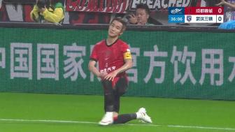 韦世豪89分钟点射救主 蓉城1-1三镇遭五连平