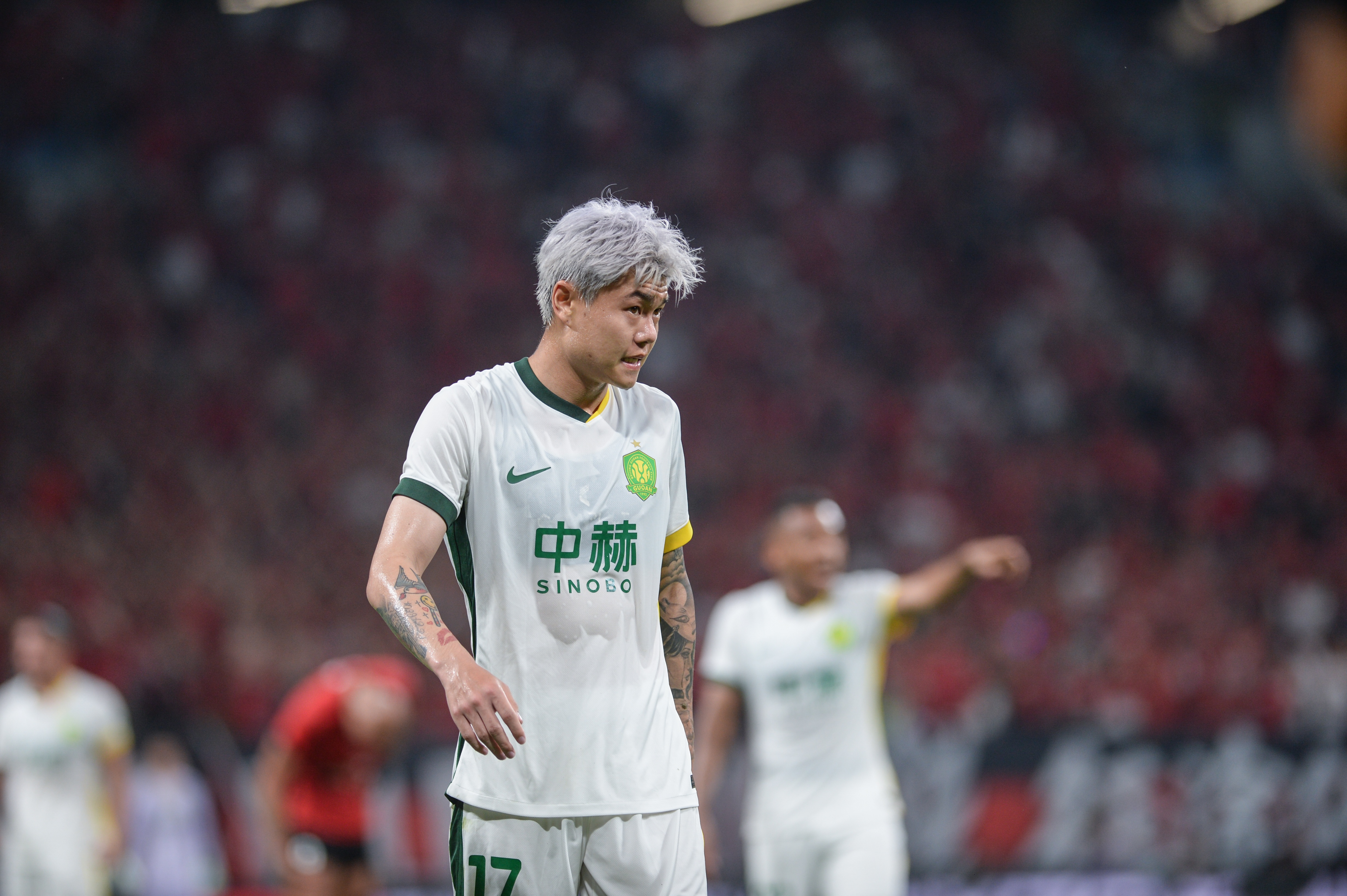 杨立瑜57分钟0射正6次丢失球权，赛后微博致歉：没踢好，抱歉