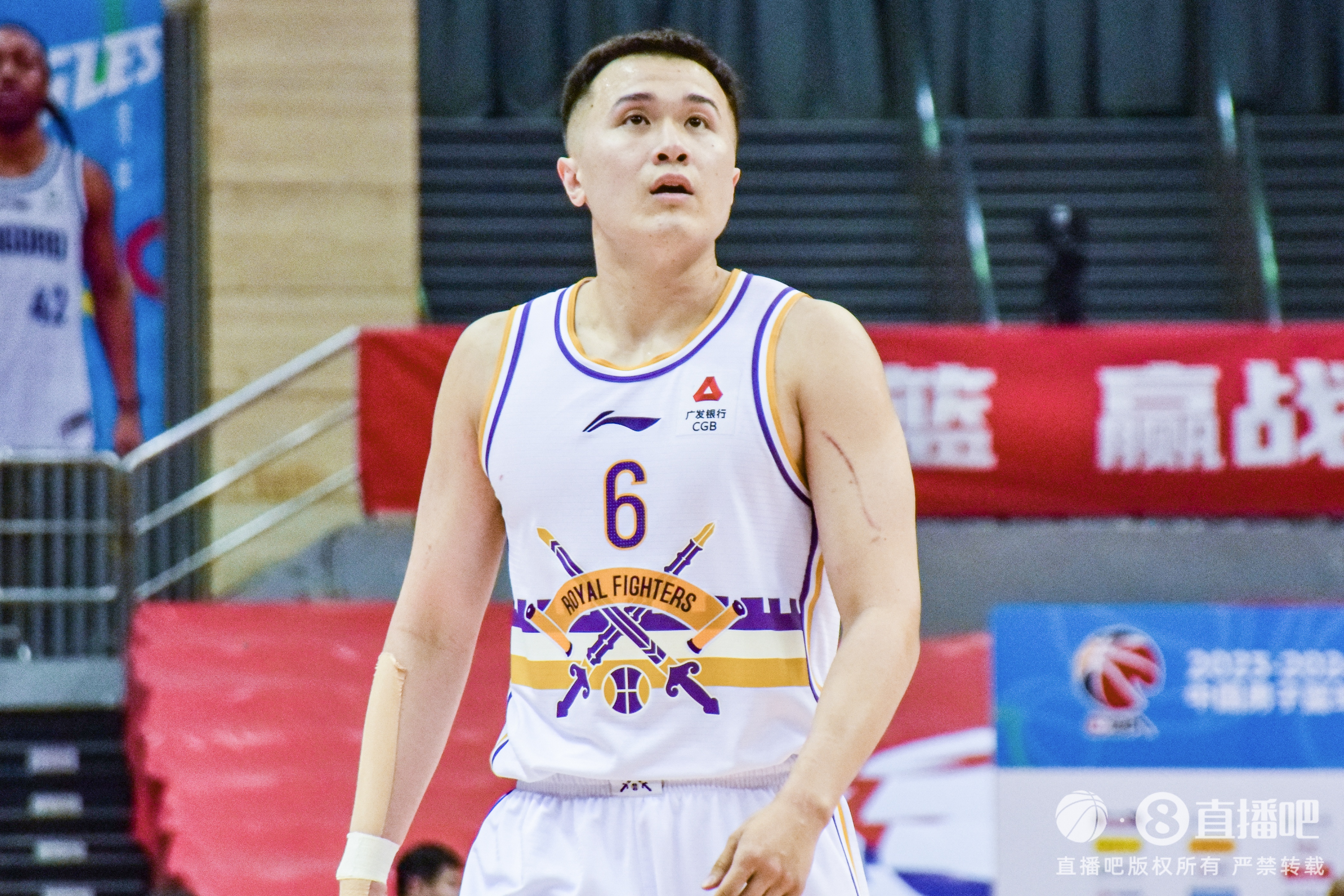 北控男篮与张帆签2+1合同 最后一年球队选项