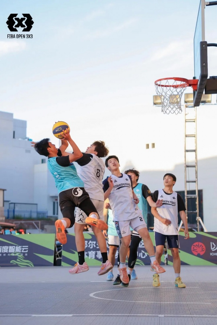 FIBA Open 3×3东胜分站战罢 黑色闪电与海底小纵队分获组别冠军