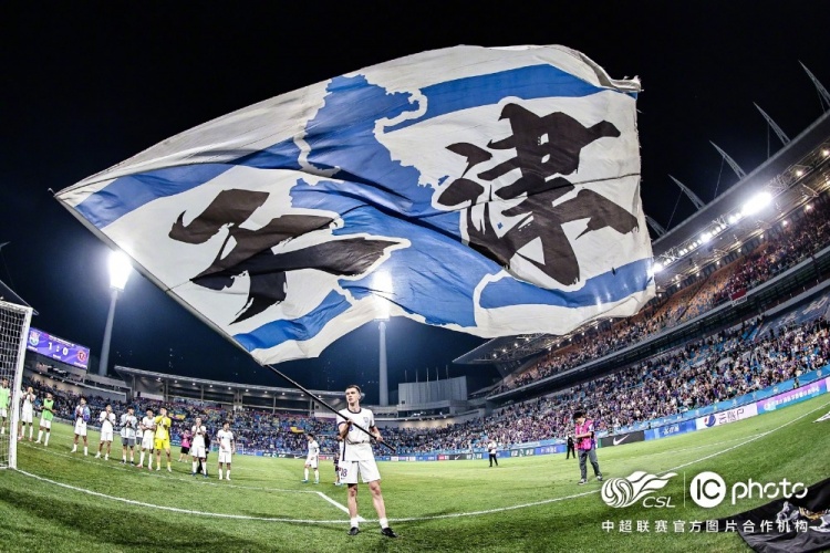 属于我们的胜利夜晚！目标尚未完成，我们携手并肩，继续战斗！