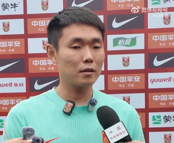王上源：年轻球员能在这个年龄进国家队很幸运，他们充满了朝气